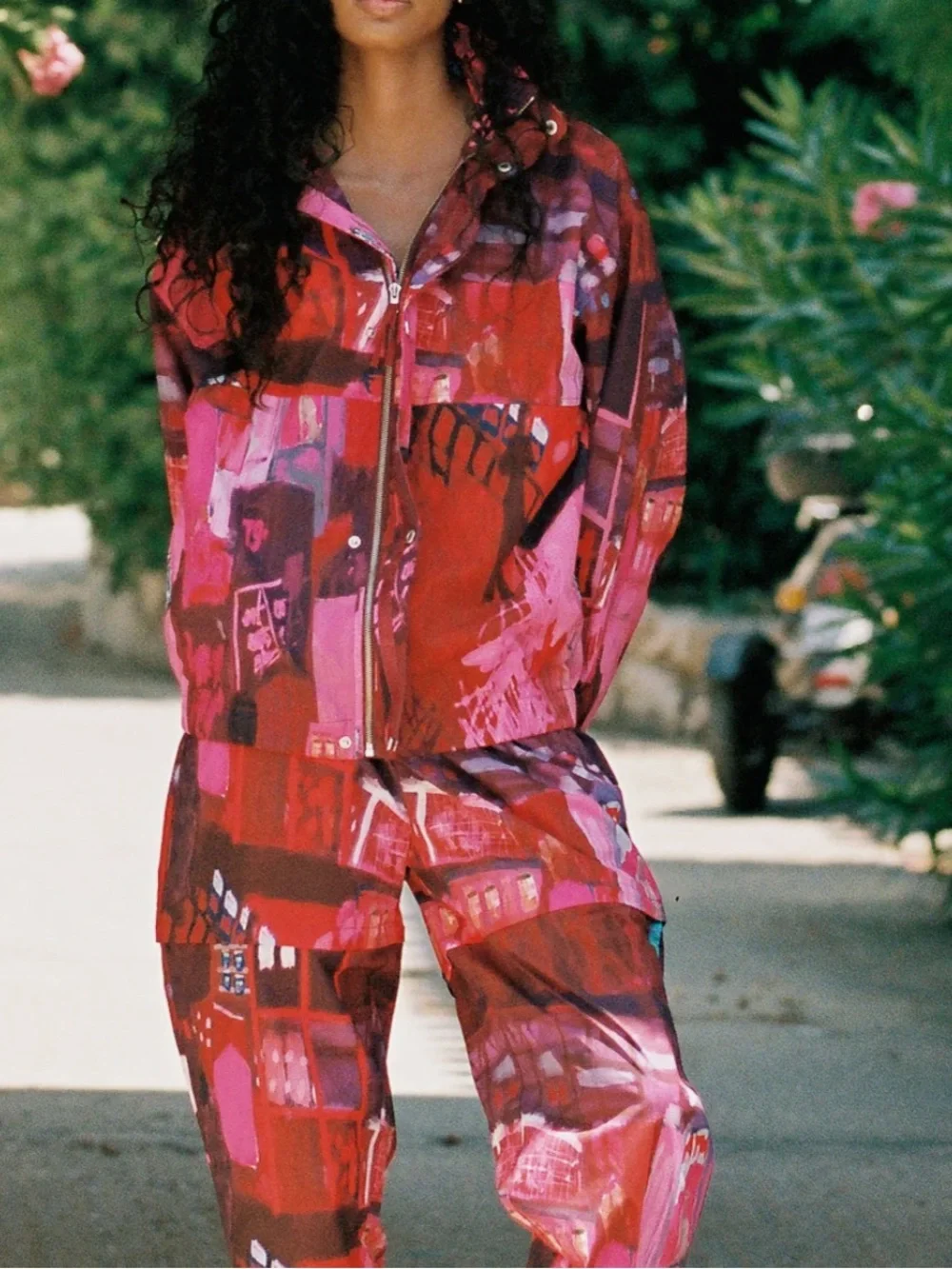 YLLW Women's Abstract Print Pink & Red Lightweight Jacket